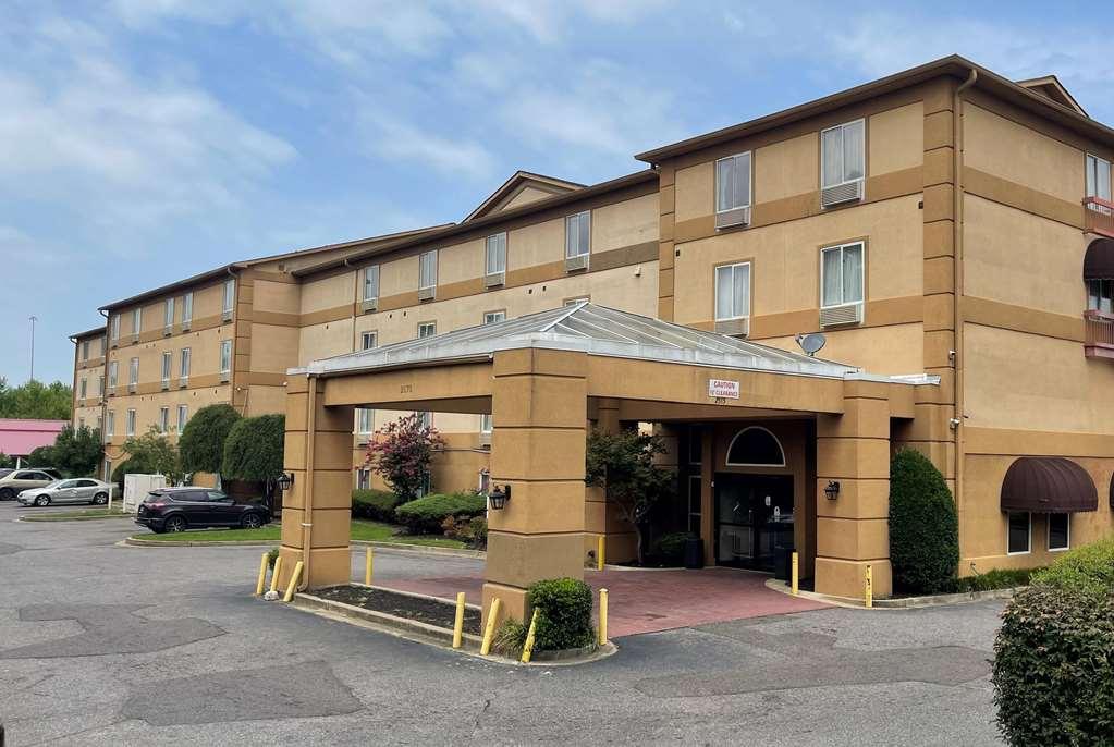 La Quinta Inn & Suites By Wyndham Memphis I-240 Exterior photo